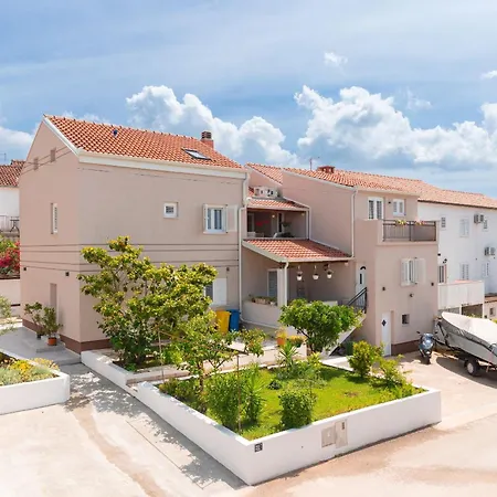 Apartment Familia *